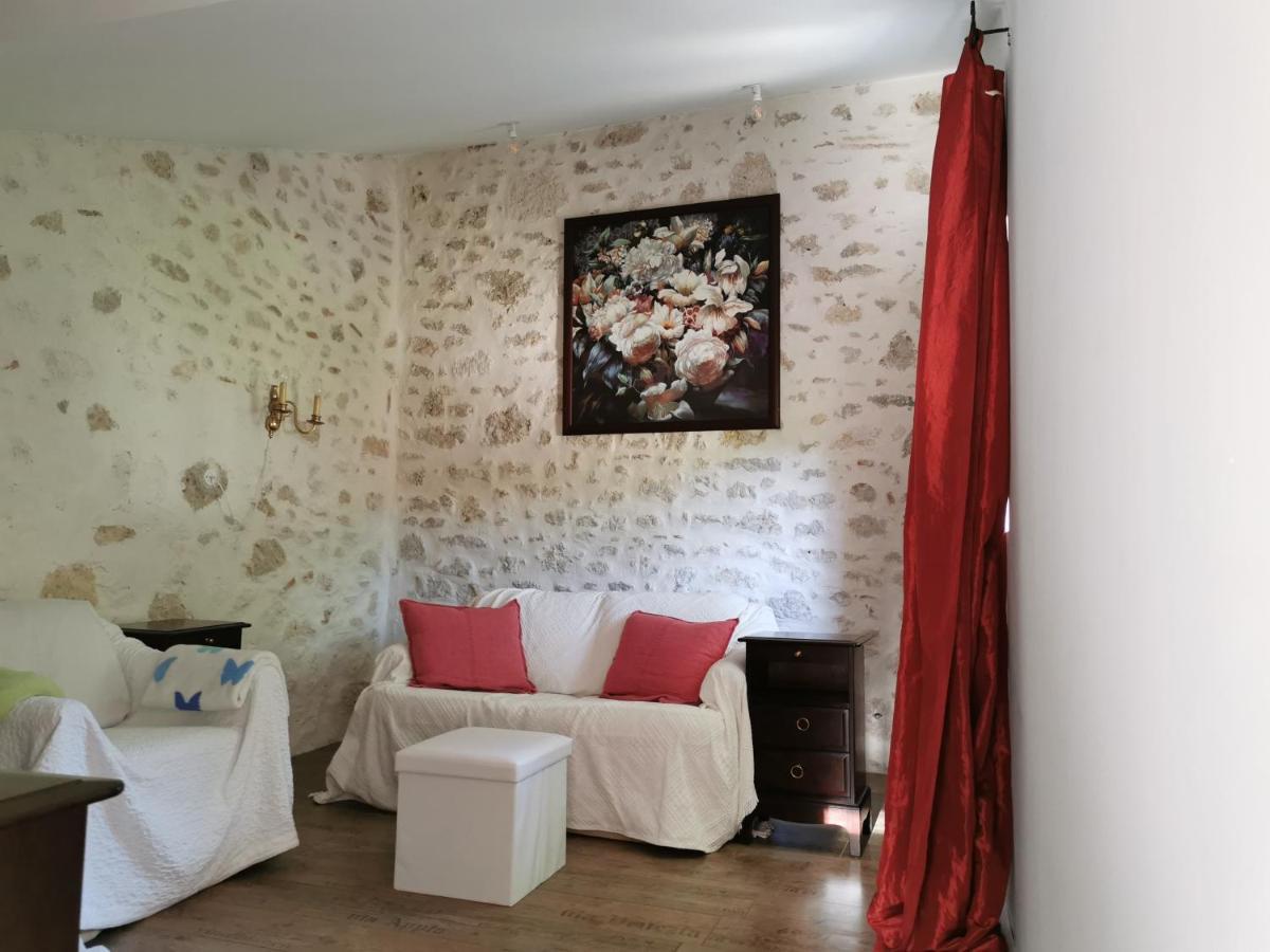 Le Marchon Ferienwohnung Bazens Екстериор снимка