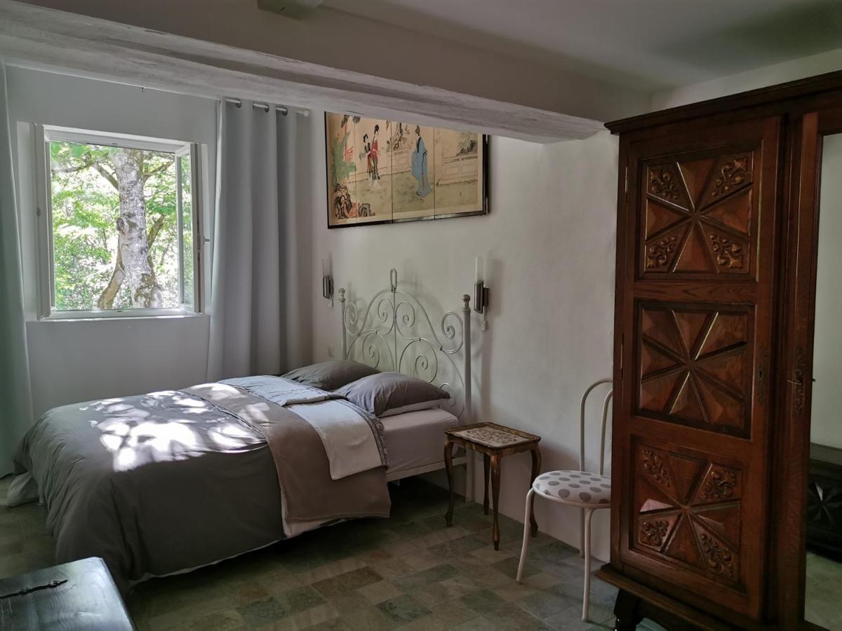 Le Marchon Ferienwohnung Bazens Екстериор снимка