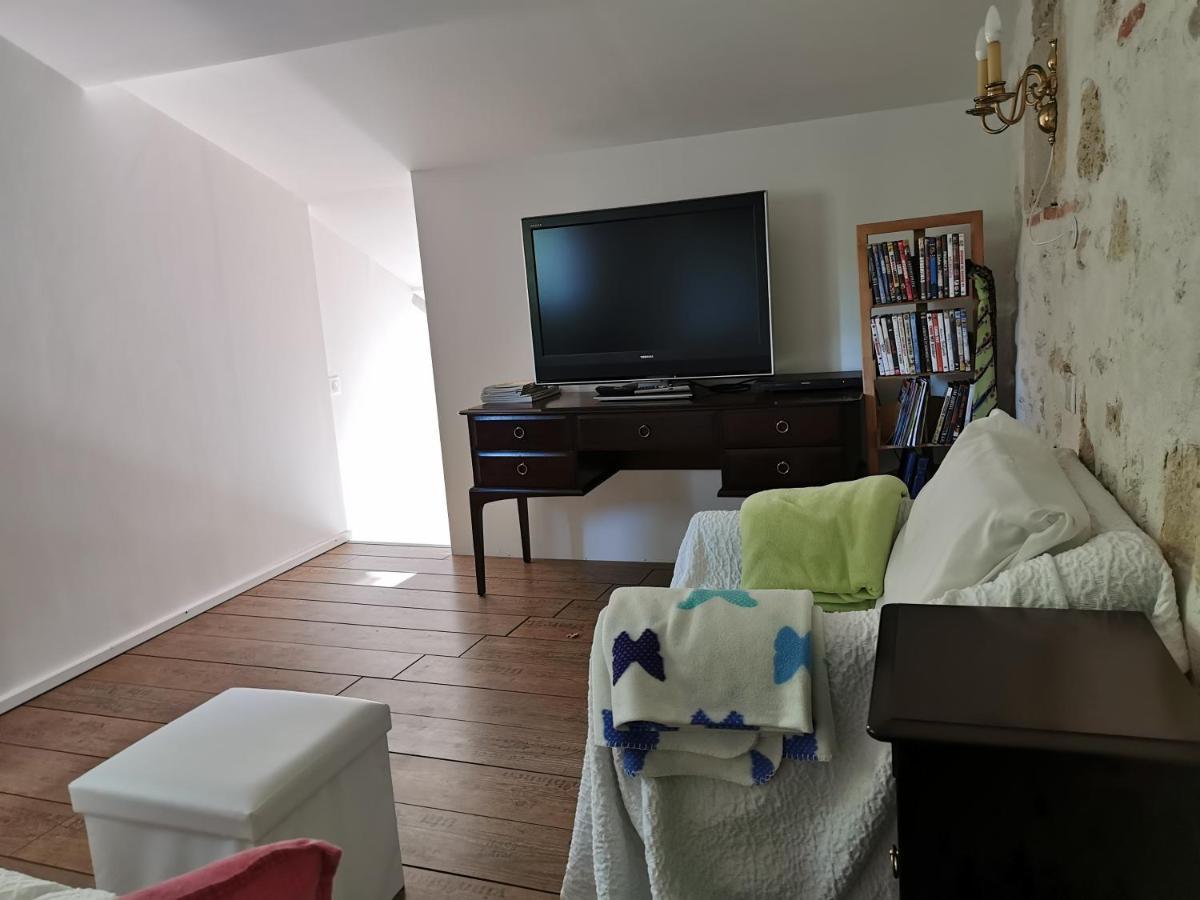 Le Marchon Ferienwohnung Bazens Екстериор снимка
