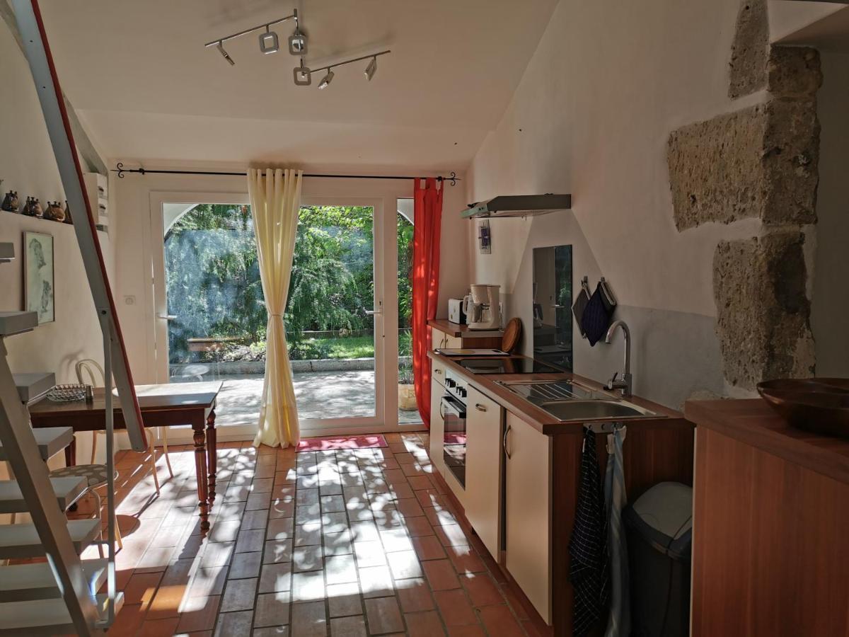 Le Marchon Ferienwohnung Bazens Екстериор снимка