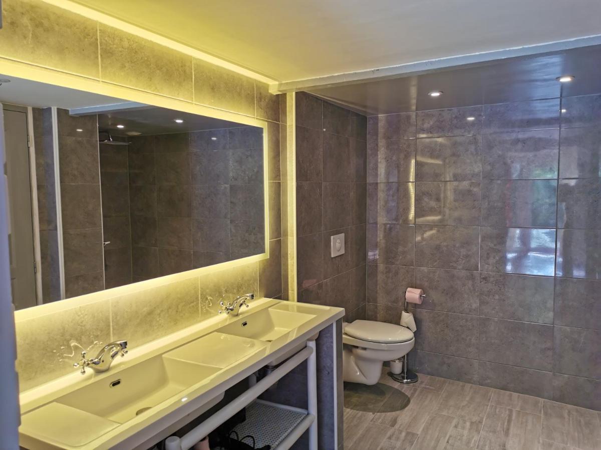 Le Marchon Ferienwohnung Bazens Екстериор снимка