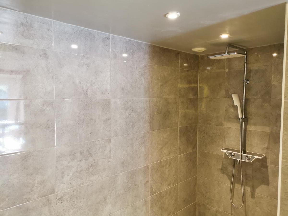 Le Marchon Ferienwohnung Bazens Екстериор снимка